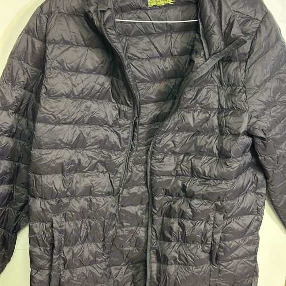 Xersion Black Duffel Bag with Green Logo with black down jacket new size medium - Picture 2 of 5